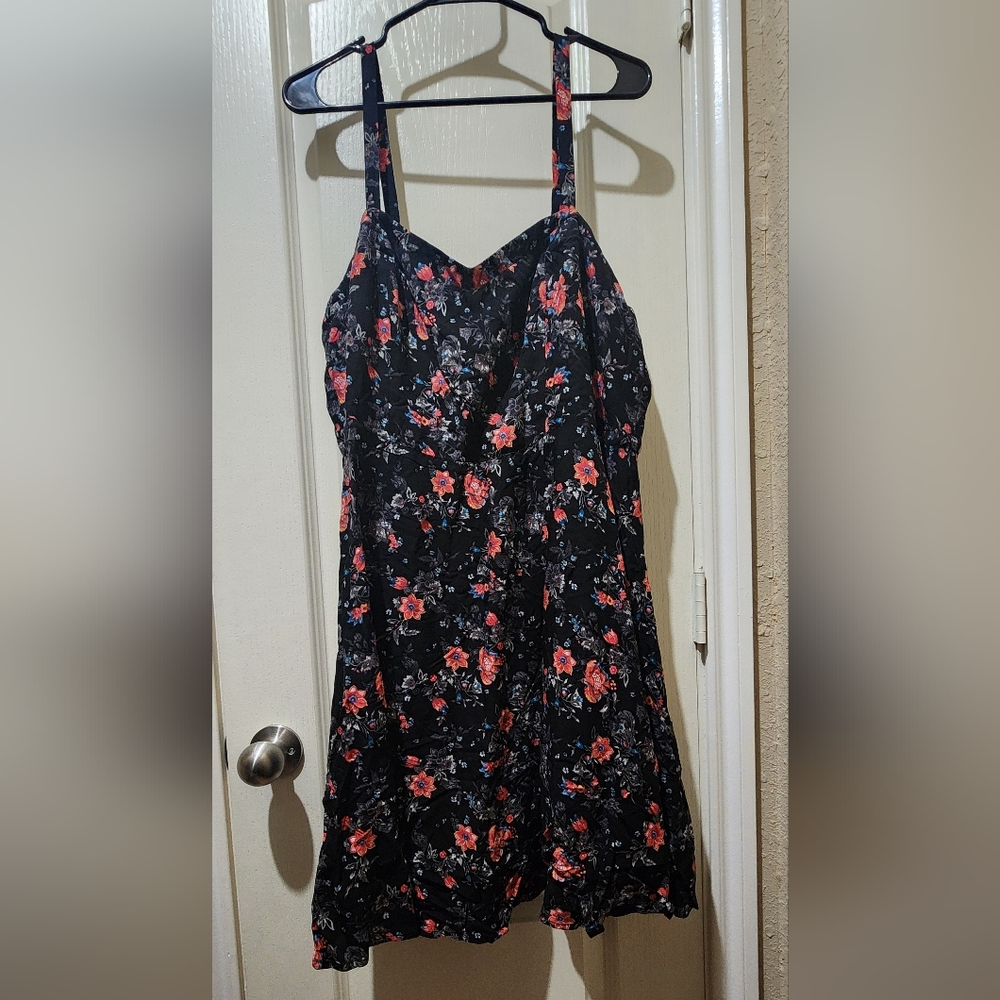 Torrid Black Dress with Floral Accents Sz2(18/20)